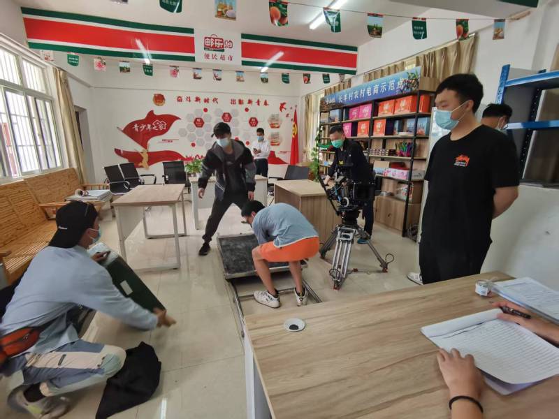 平原县广告片拍摄公司：极简主义践行者，少即是多的视觉哲学
